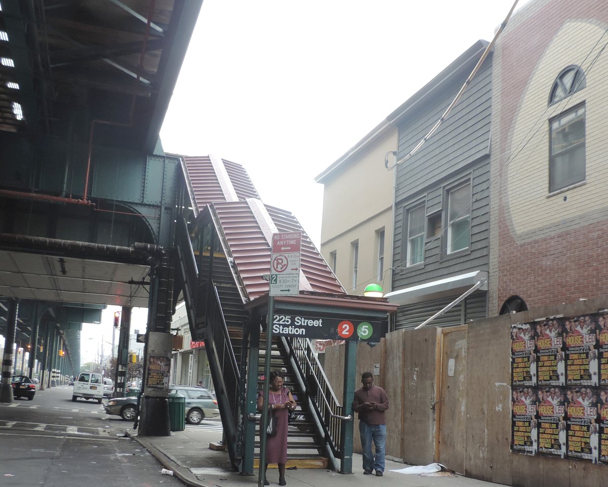 White Plains, NY - White Plains Road - Wikipedia
