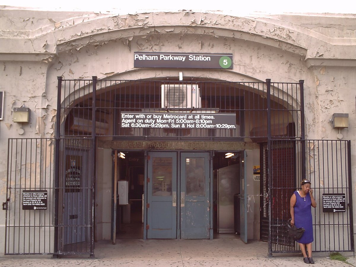 Williamsbridge, NY - Pelham Parkway (línea de la Avenida Dyre) - Wikipedia, la enciclopedia libre